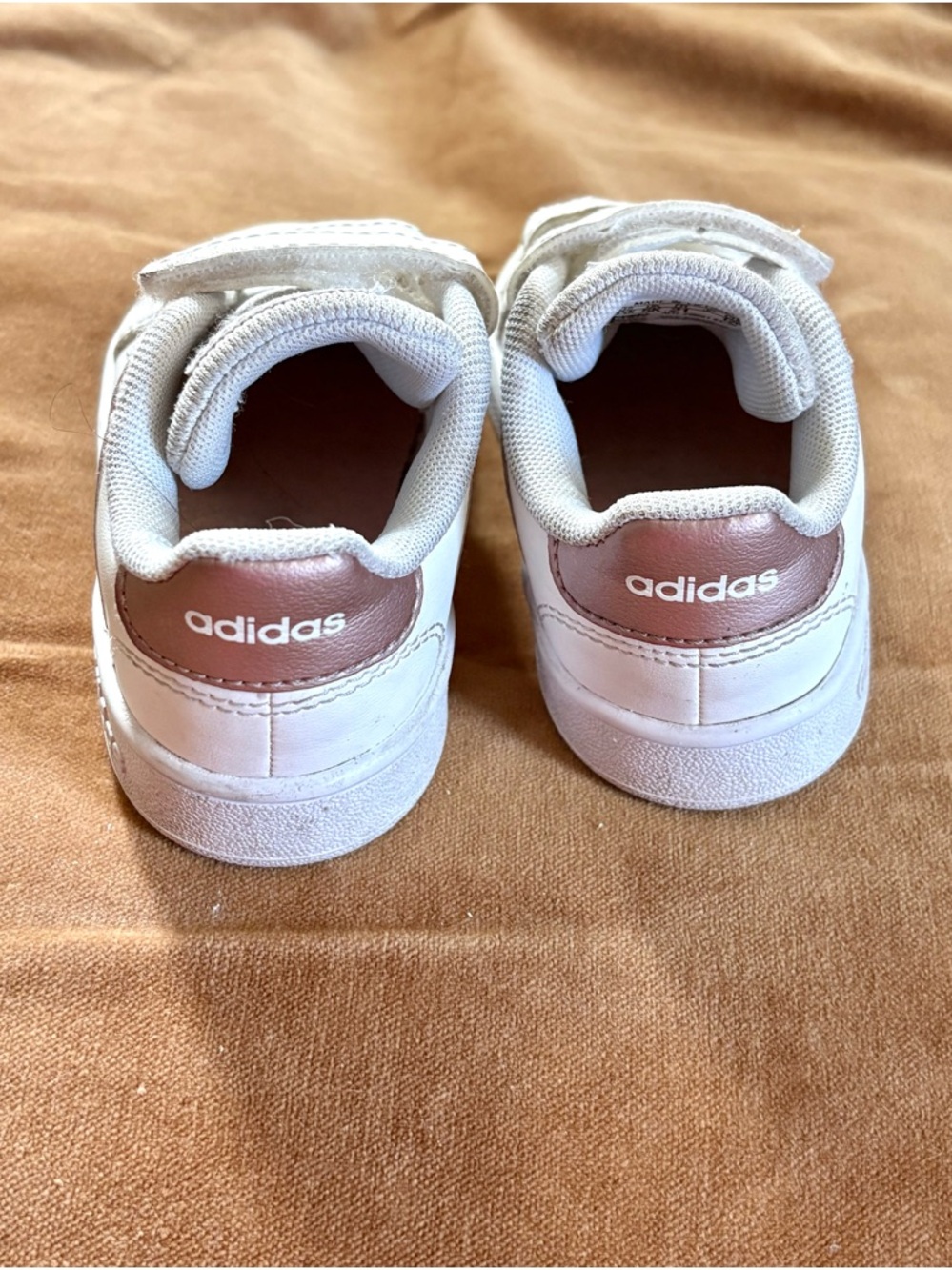 Toddler Adidas Grand Court Sneakers size 5.5 - Rose Gold - Picture 2 of 6